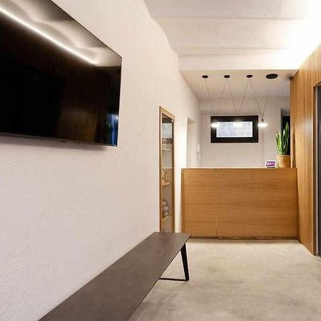 Velo Vern 3 Luxury Penthouse W Views Of City Wall Χιρόνα Εξωτερικό φωτογραφία