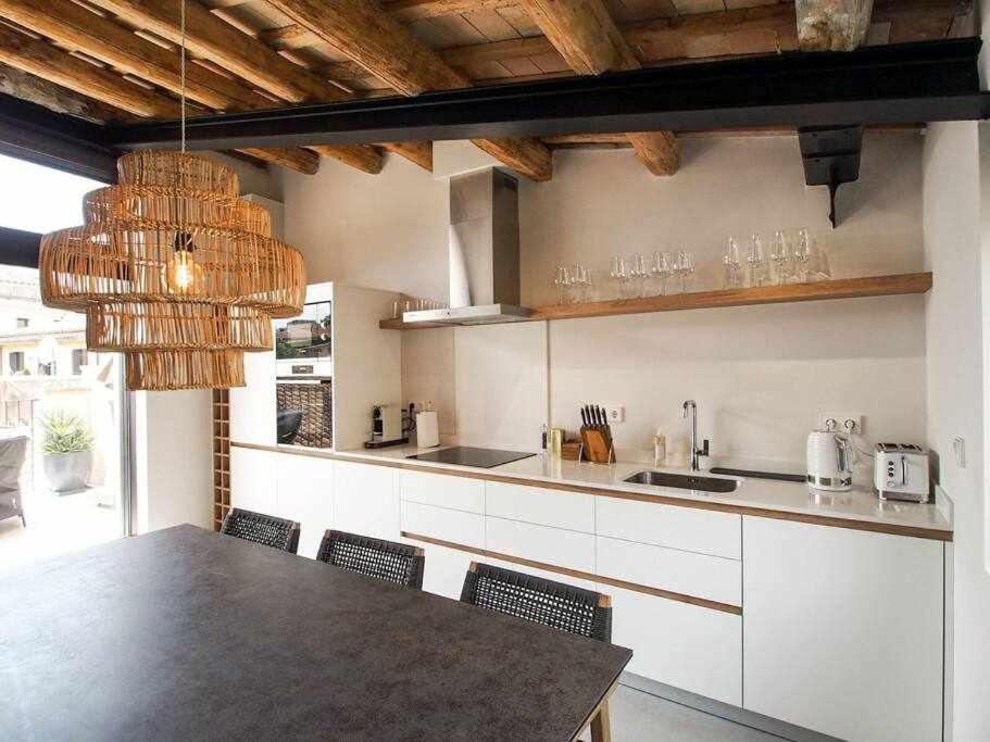 Velo Vern 3 Luxury Penthouse W Views Of City Wall Χιρόνα Εξωτερικό φωτογραφία
