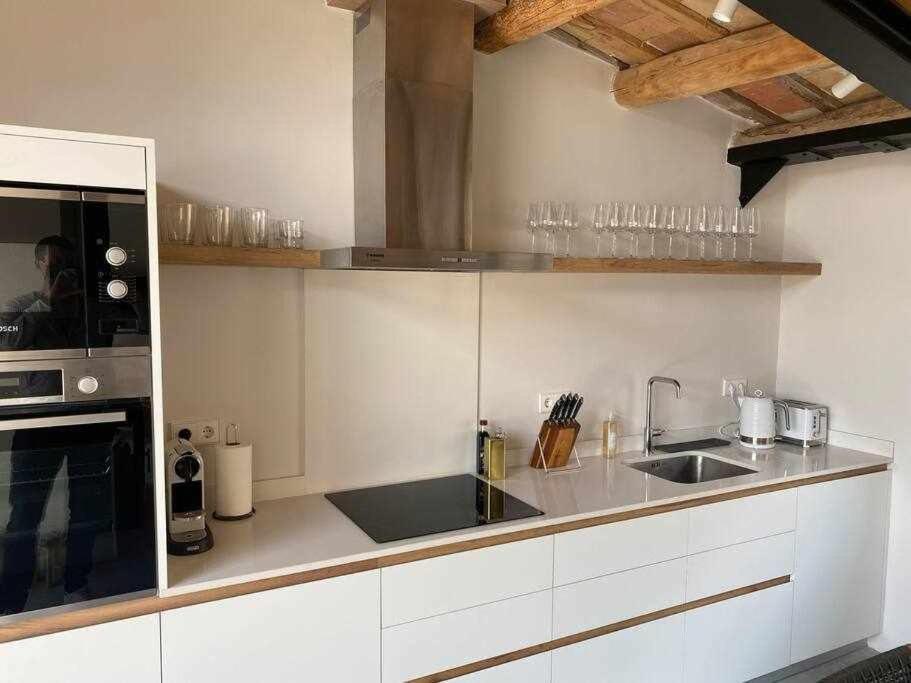 Velo Vern 3 Luxury Penthouse W Views Of City Wall Χιρόνα Εξωτερικό φωτογραφία
