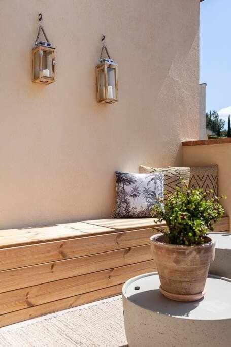 Velo Vern 3 Luxury Penthouse W Views Of City Wall Χιρόνα Εξωτερικό φωτογραφία