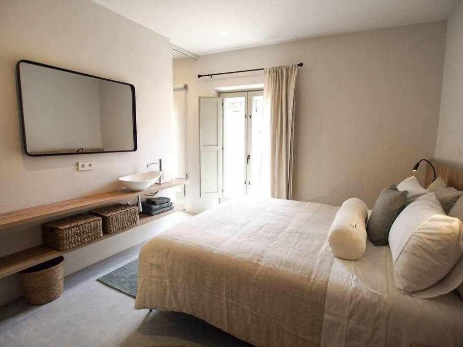 Velo Vern 3 Luxury Penthouse W Views Of City Wall Χιρόνα Εξωτερικό φωτογραφία